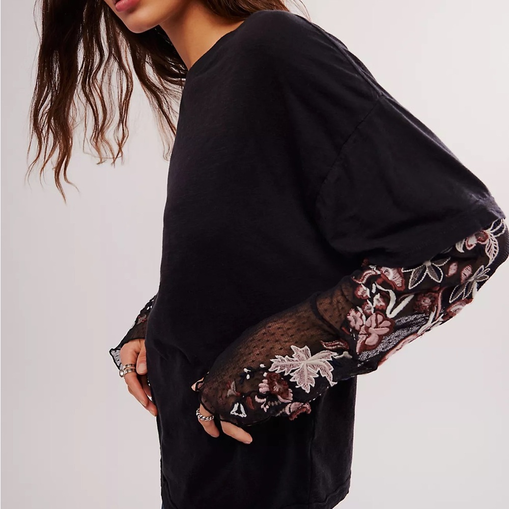 Free People Gardener Tee floral lace sleeve black